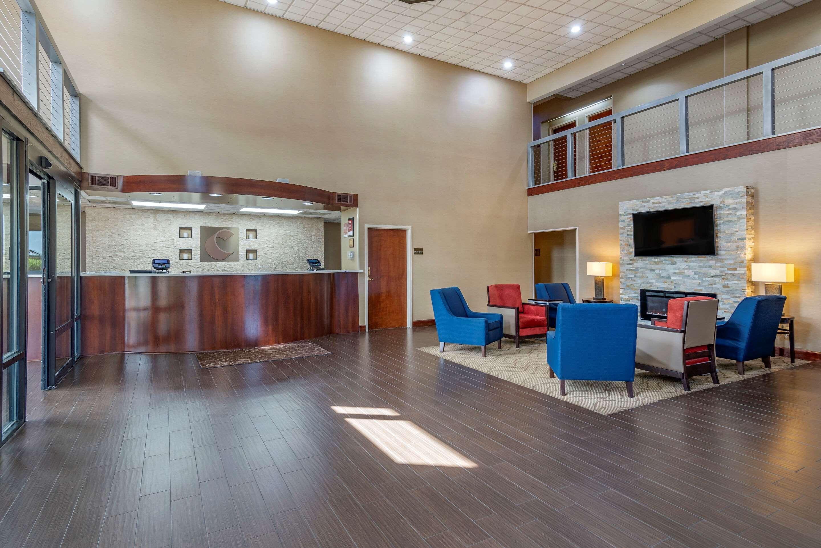 Comfort Suites Near Robins Air Force Base Warner Robins Exterior foto